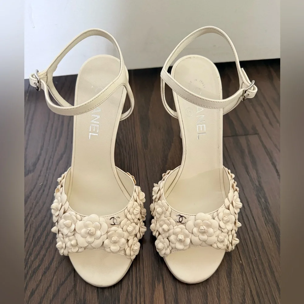 CHANEL Camellia Ankle Strap Interlocking CC Logo Lambskin Leather Heels 38.5